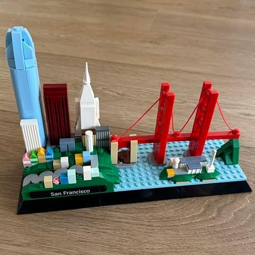 San Francisco Skyline Building Block Set (459 Pieces) Features Golden Gate Bridge and More