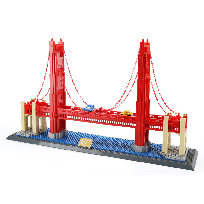 Golden Gate Bridge Building Block Set - 1,977 Pieces